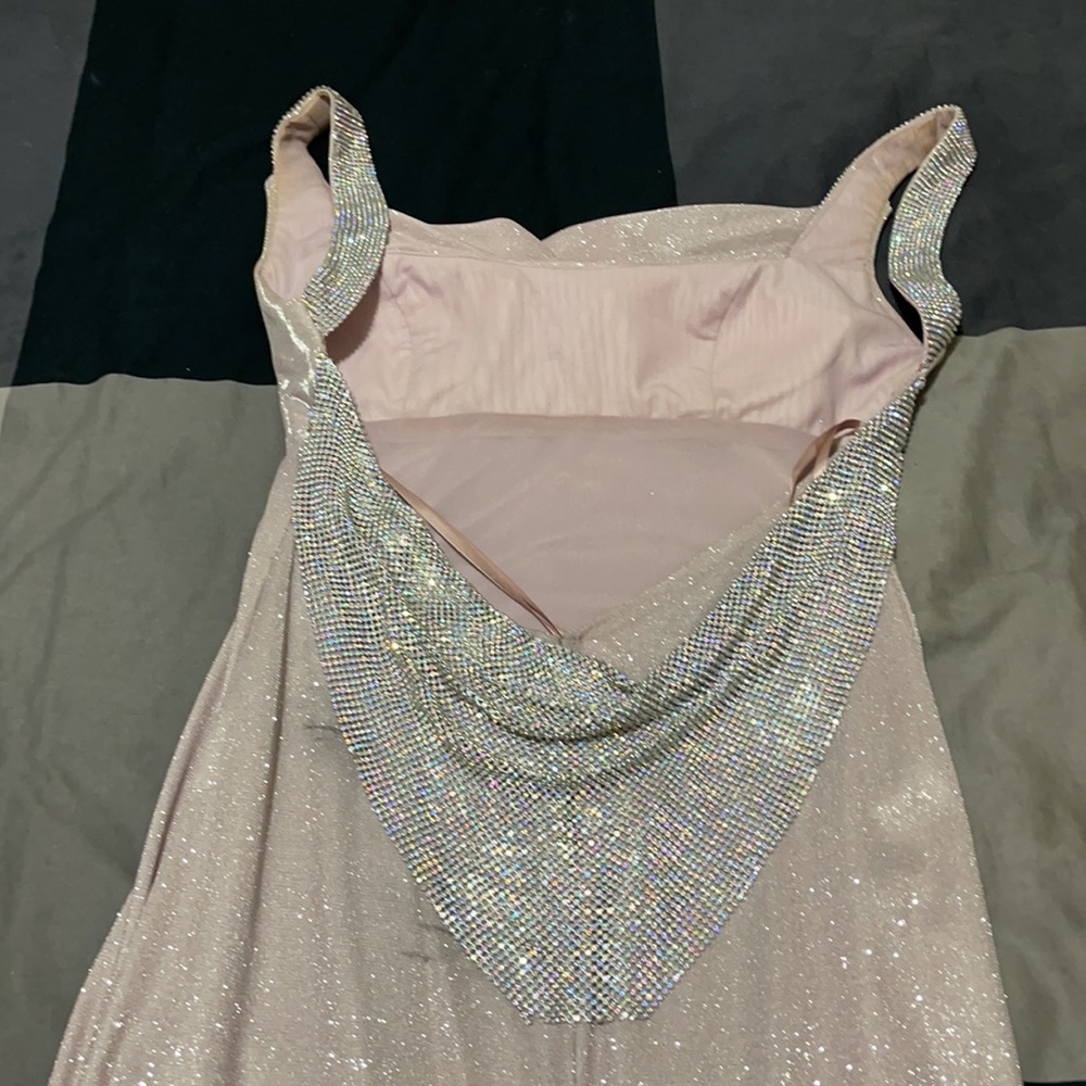 Dress - Picture 3 of 3